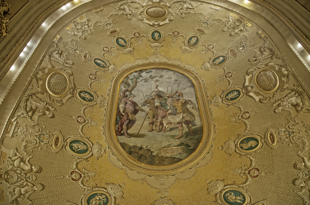 Interno Palazzo Ducezio