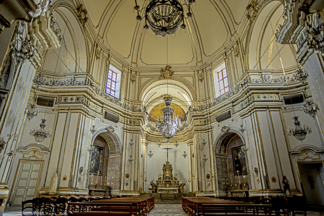 interno Chiesa via Crociferi