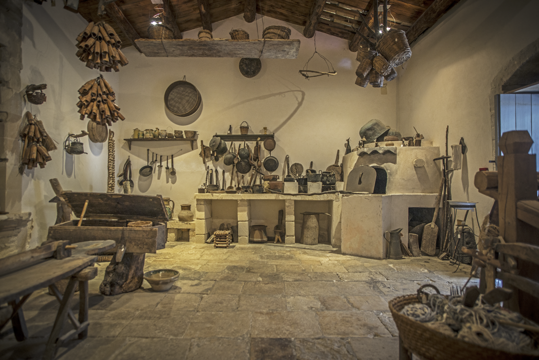 A casa ro furnu 