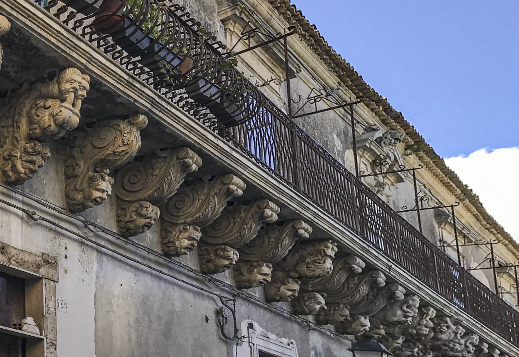 Balcone Palazzo Caruso