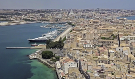 vista del porto di Siracusa 